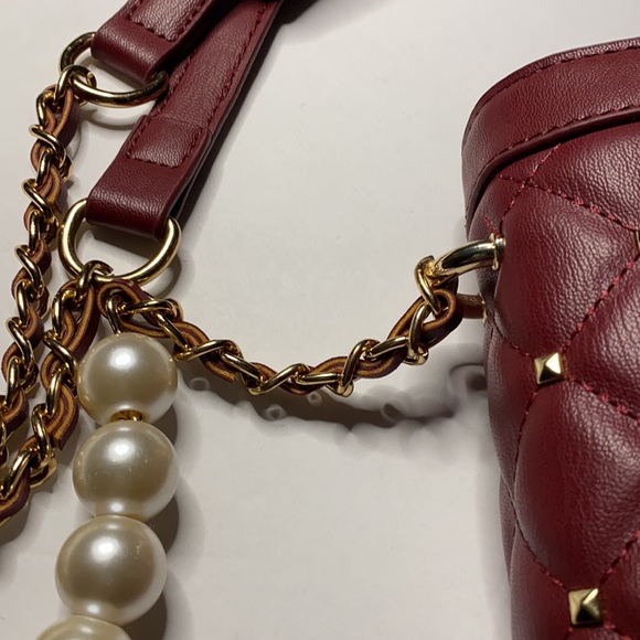 Badgley Mischka studded crossbody in wine NWT - Picture 6 of 13